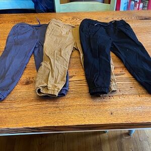 Old Navy Kids Jogger Pants in Navy, Tan & Black - 3-Pack